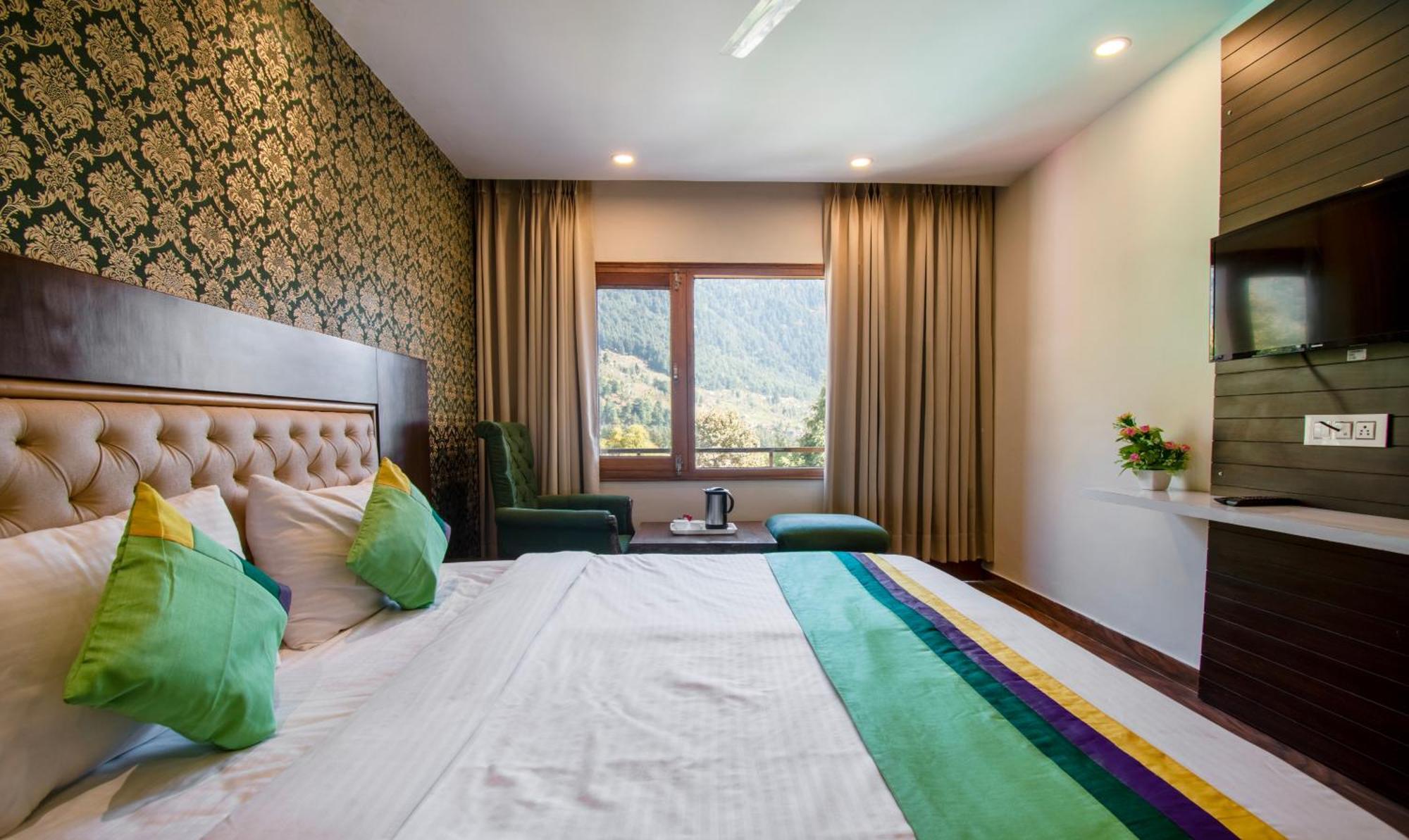 Hotel Ambika Residency, Near Hidimba Devi Temple Manāli Esterno foto