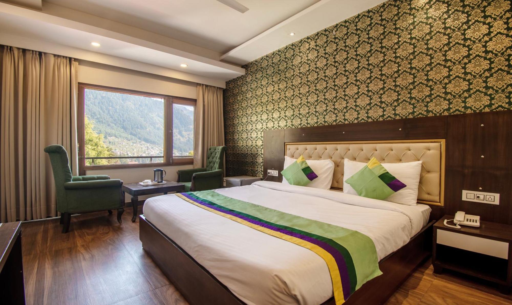 Hotel Ambika Residency, Near Hidimba Devi Temple Manāli Esterno foto